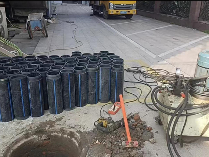 三门峡PE置换管厂家 DN315置换管 非开挖管短管置换